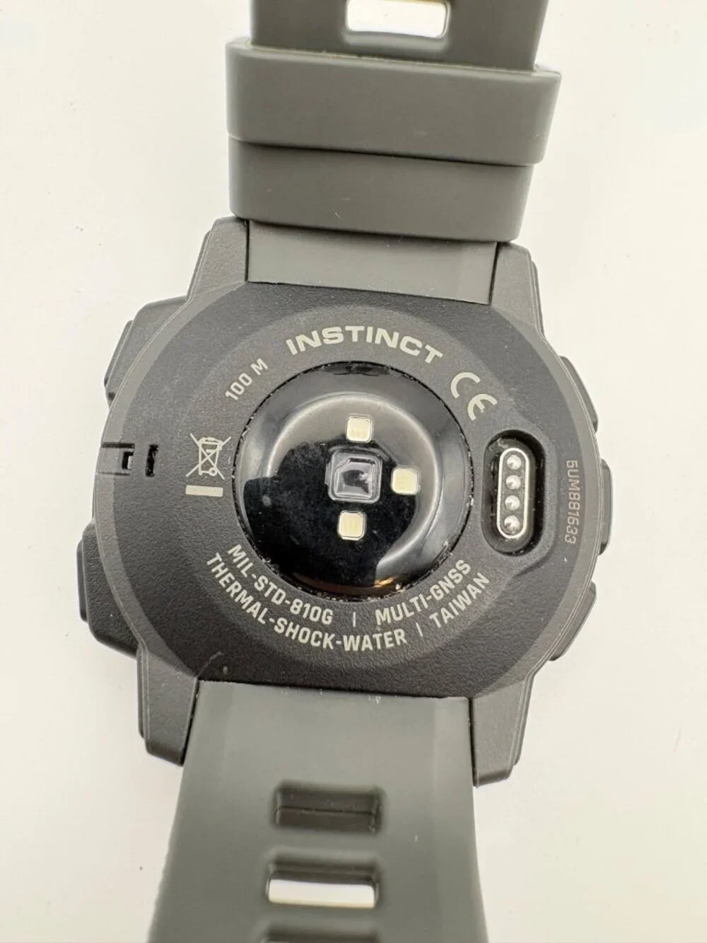 Garmin Instinct GPS Rugged Outdoor Smartwatch Black 45mm 010-02064-00 w/ Cable